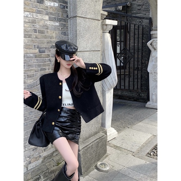 𝐂𝐎́ 𝐒𝐀̆̃𝐍. Áo Khoác Choàng Phong Cách Hoàng Gia