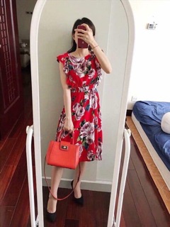 Váy hoa xoè tay bèo còn size S
