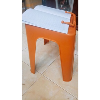 bàn đọc kinh sách. phù hợp mọi lứa tuổi