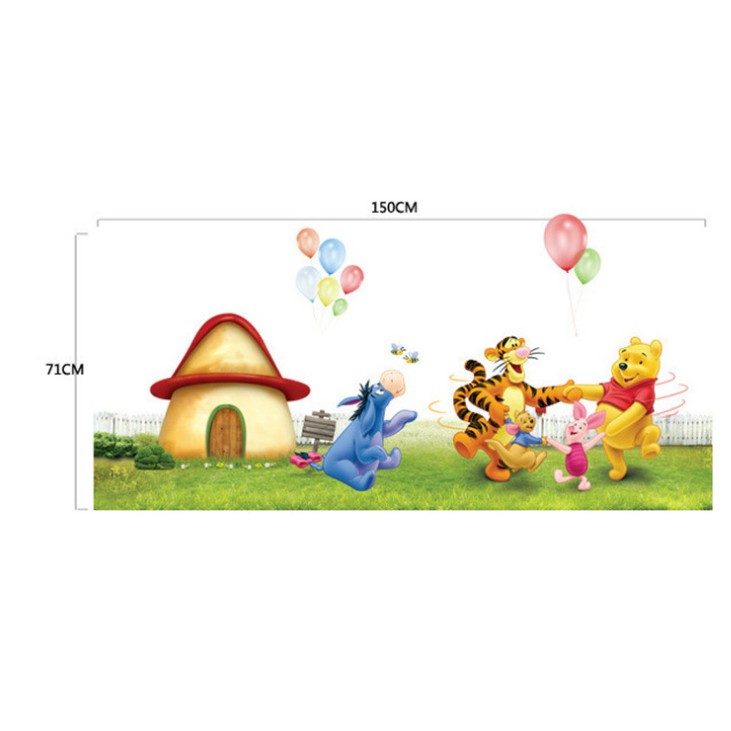 Decal trang trí tường Gấu POOH vui vẻ cùng các bạn ở nhà Nấm