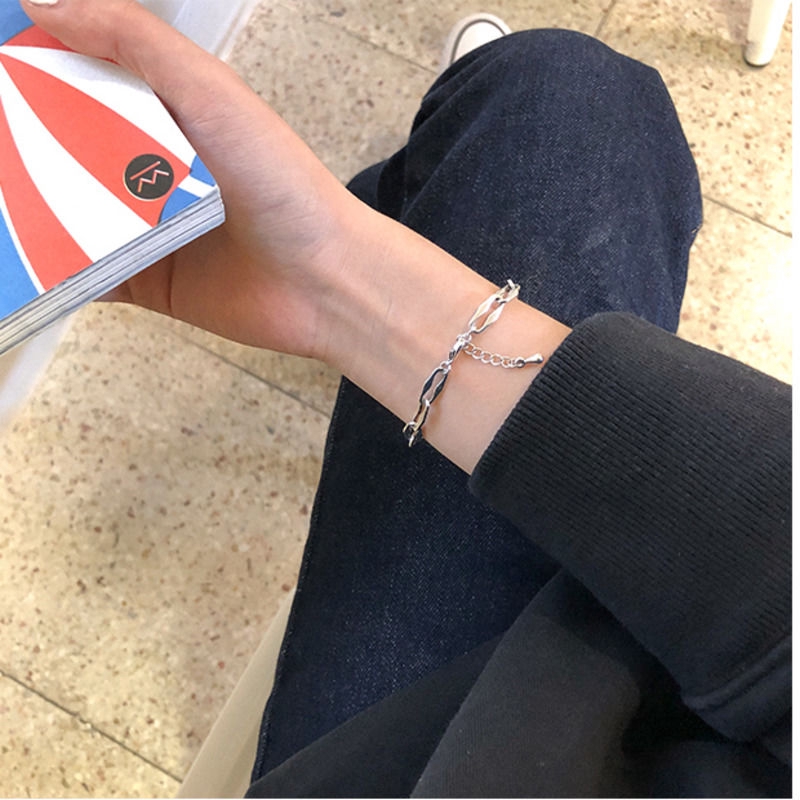 Vòng Tay Thiết Kế Đơn Giản Xinh Xắn Cho Nữ