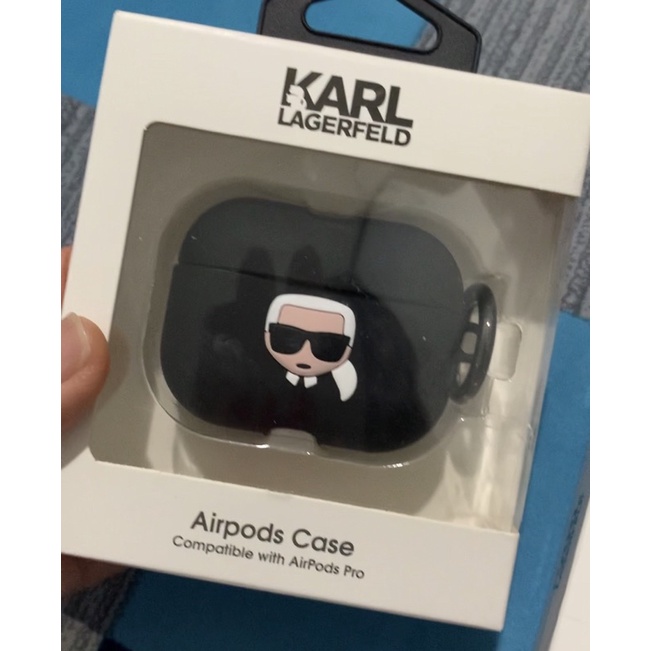 Case 𝘁𝗮𝗶 𝗻𝗴𝗵𝗲 𝗔𝗶𝗿𝗽𝗼𝗱𝘀 𝗞𝗮𝗿𝗹 𝗟𝗮𝗴𝗲𝗿𝗳el𝗱 𝗣𝗮𝗿𝗶s