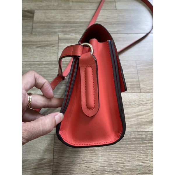 Túi si hiệu Furla
