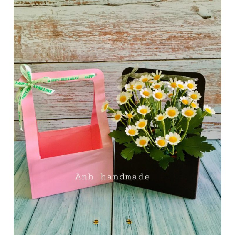 Giỏ cắm hoa bằng giấy ( Tặng kèm ruy băng và tag ghi chú)
