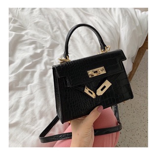 ☘️Túi xách nữ da rắn size 18