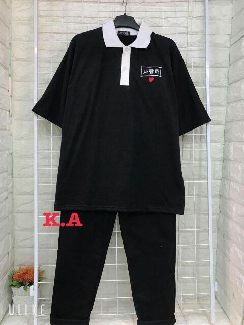 Áo cổ bẻ thêu chữ hàn | BigBuy360 - bigbuy360.vn