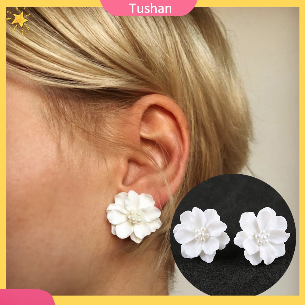 Hoa tai hình hoa đính ngọc trai giả sang trọng