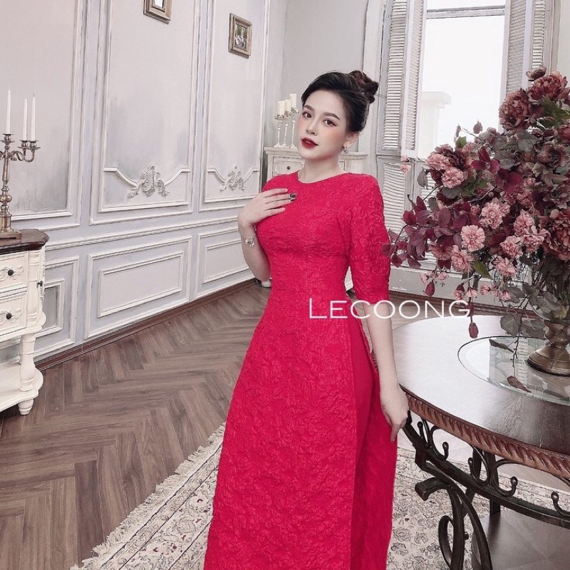 Áo dài cách Tân kèm váy mẹ và bé gái