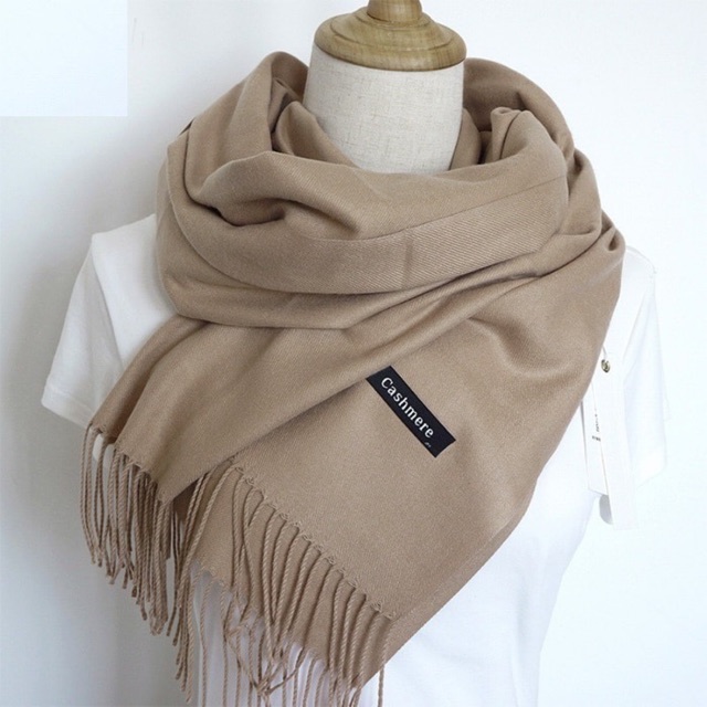Khăn cashmere cho bạn nữ