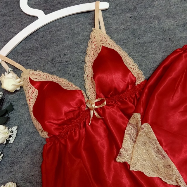 [SALE 35%] Đồ ngủ sexy lụa ren viền vàng có mút | BigBuy360 - bigbuy360.vn