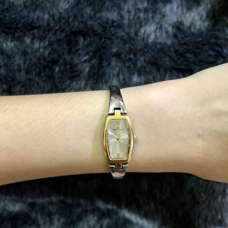 ⌚⌚-  Lắc tay đồng hồ si hiệu Anne Klein máy Thái còn mới 95%