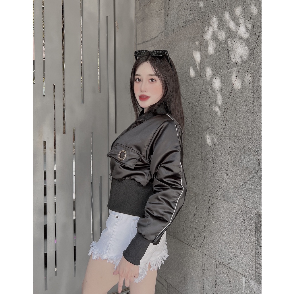 Áo Khoác Croptop Chất Liệu Phi Lụa Phối Túi Khoen Sang Chảnh Mẫu Viền Tay Cá Tính Bomber Chống Nắng Chống Tia Cực Tím