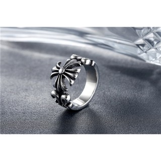 Nhẫn Chrome Hearts 04 - loại titan mạ Bạc 925