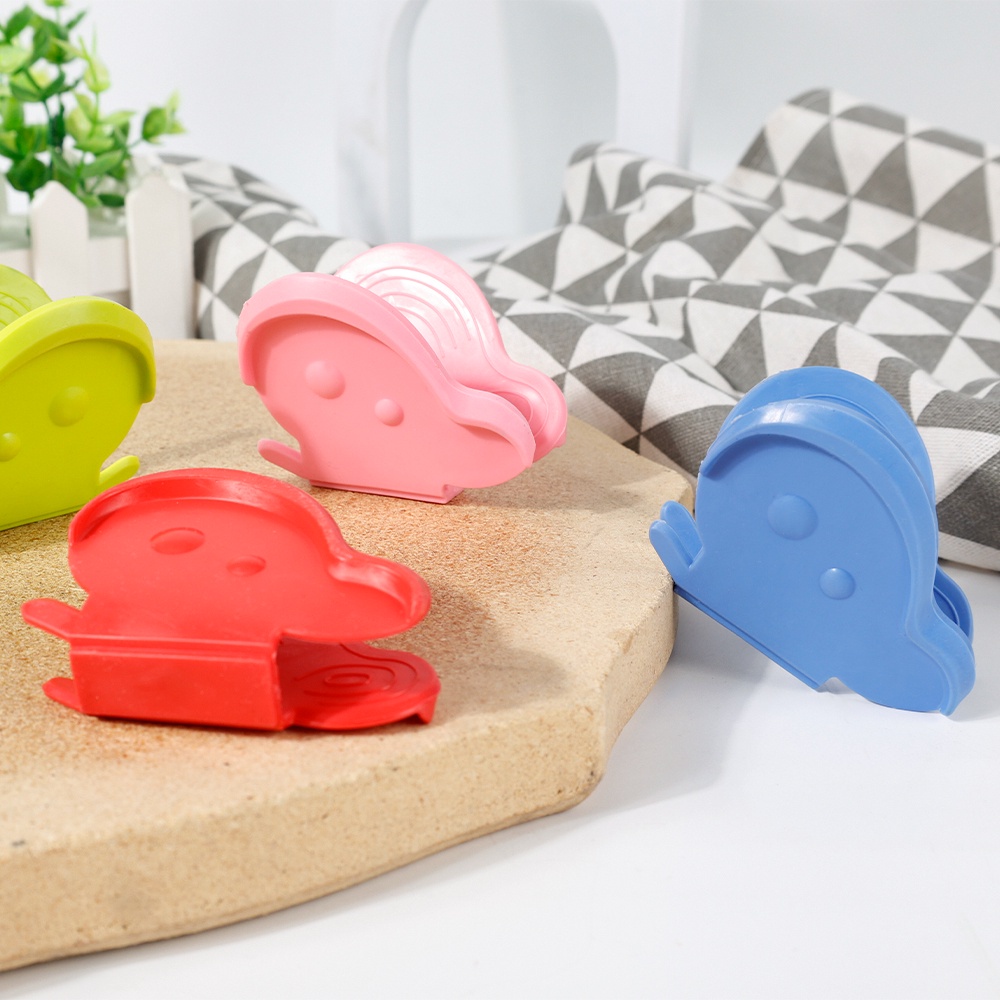 [Mới] Kẹp Nhấc Nồi Cách Nhiệt Bằng Silicone Dày Dặn Hình Bướm Tiện Dụng Cho Nhà Bếp