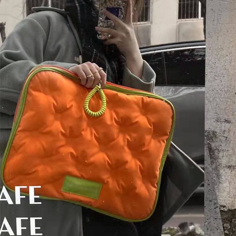 Túi đựng máy tính 16inch màu sắc tương phản dễ thương phong cách Hàn Quốc 2022