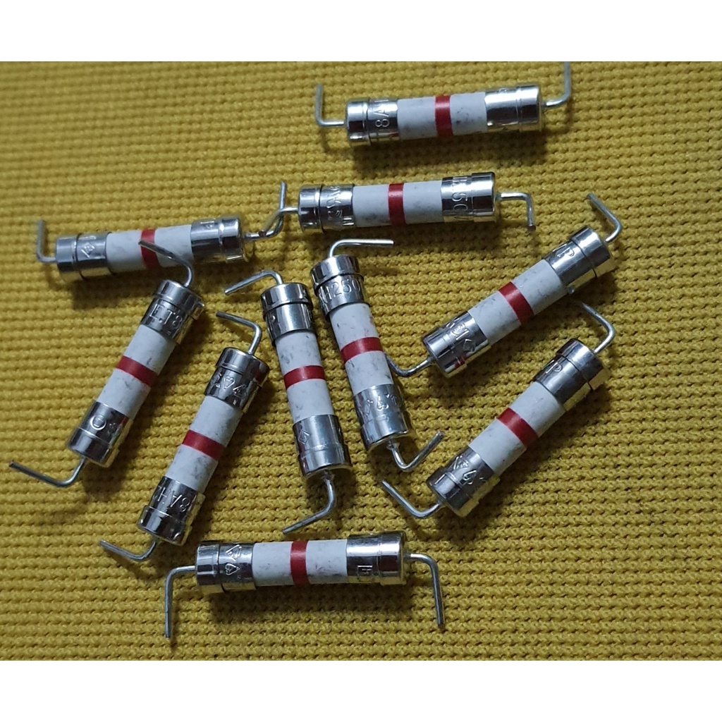 10 CHIẾC CẦU CHÌ SỨ CHÂN CẮM KÍCH THƯỚC 5mm x 20mm 8A 250V
