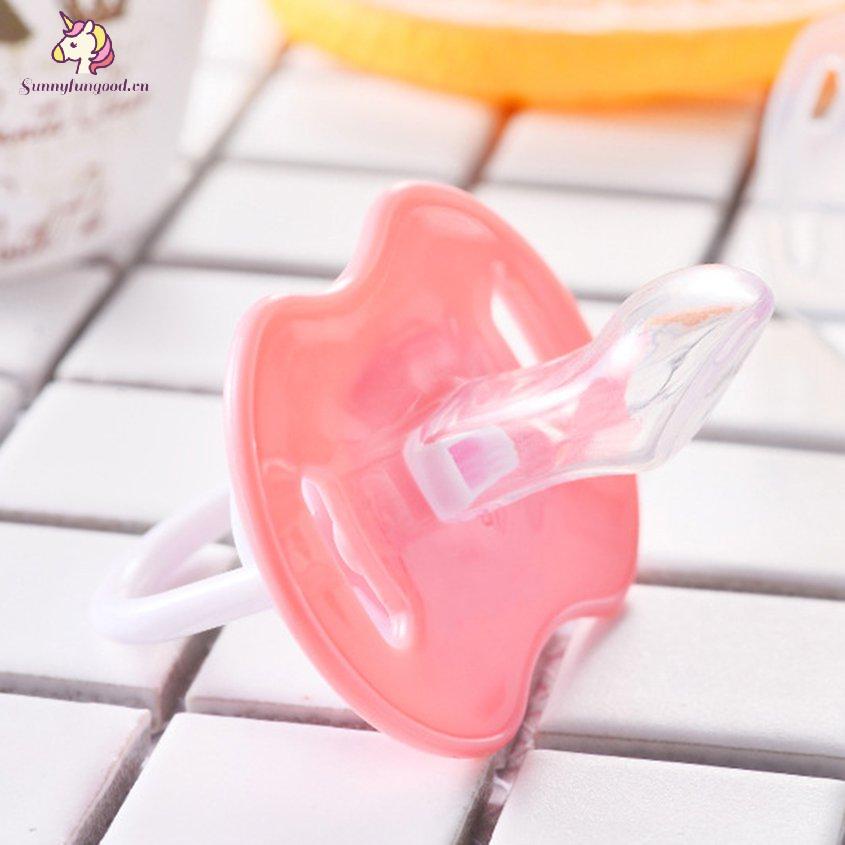 Núm ti bằng silicone cho bé từ 0-18 tháng tuổi
