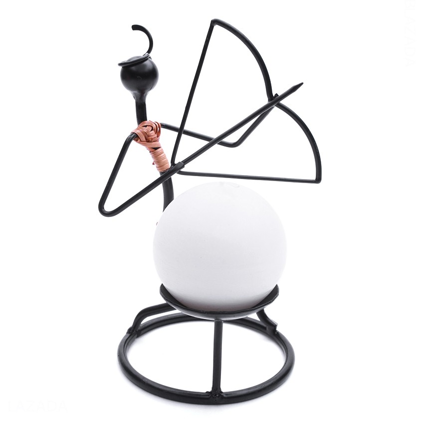 Combo 1 chân đế nến mỹ thuật hình xạ thủ Eden Candle EDC-N020 + 1 nến thơm banh tròn D7 MIC4541 7 cm (Trắng)