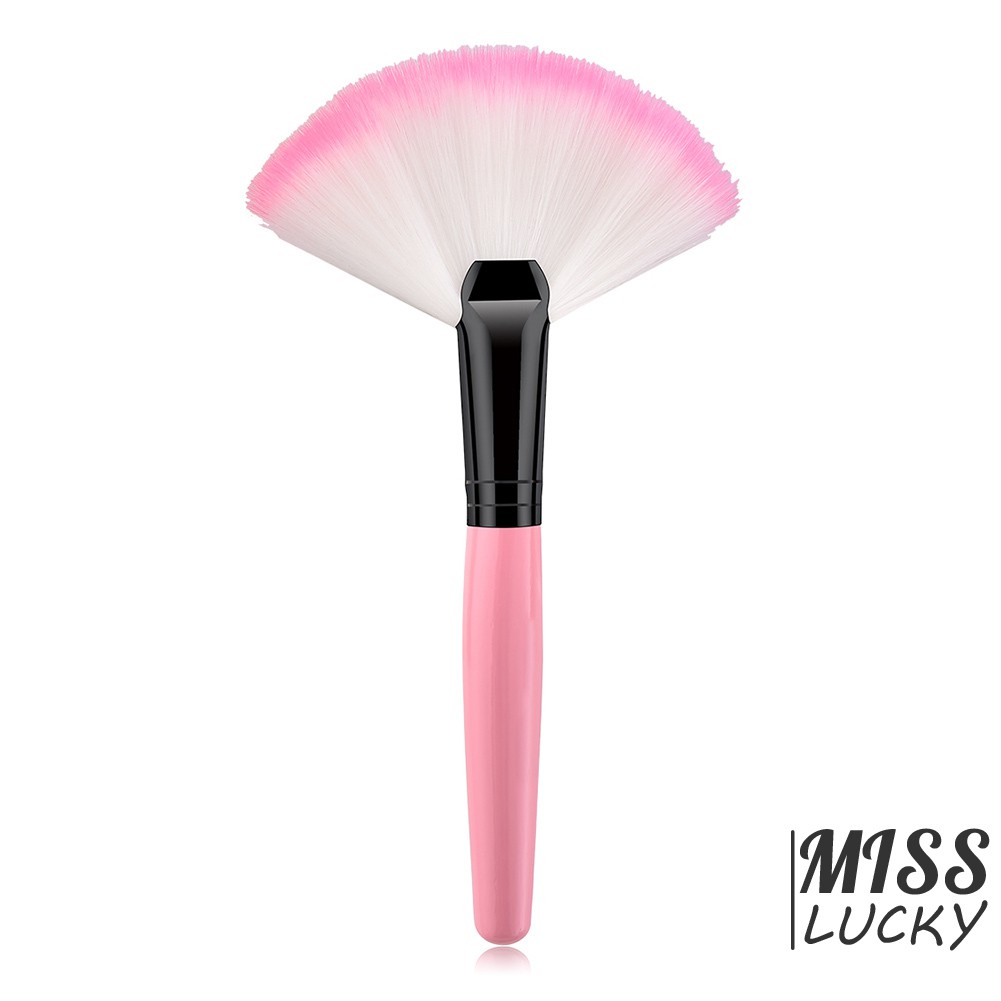 Cây cọ trang điểm phấn nền hình cây quạt độc đáo