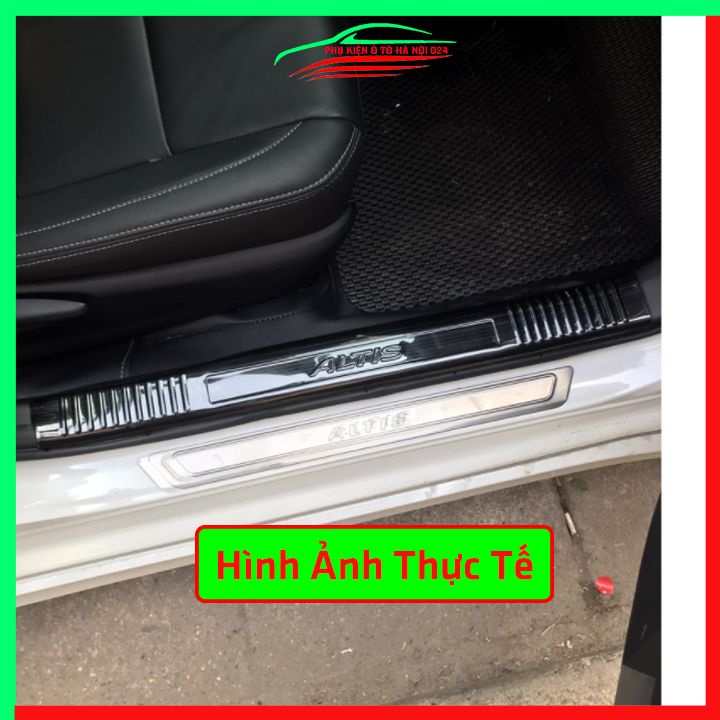 Ốp bậc cửa nẹp bước chân TITAN ô tô Altis 2014-2021 chống trầy bảo vệ xe