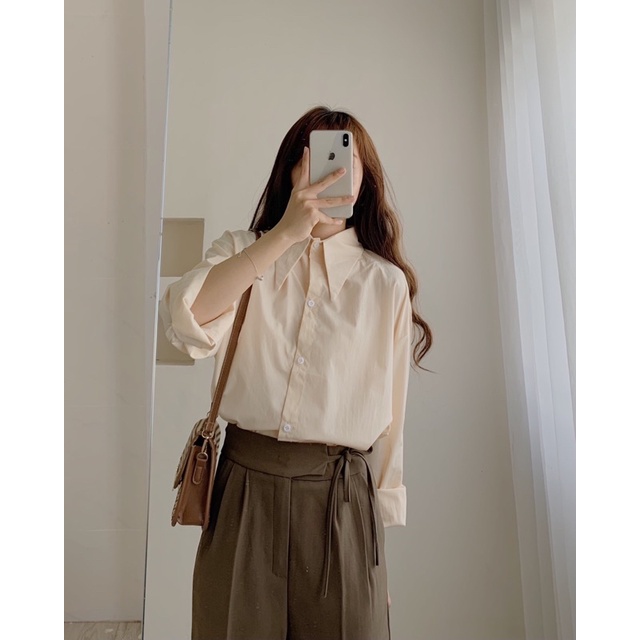 Áo sơ mi cổ nhọn 777