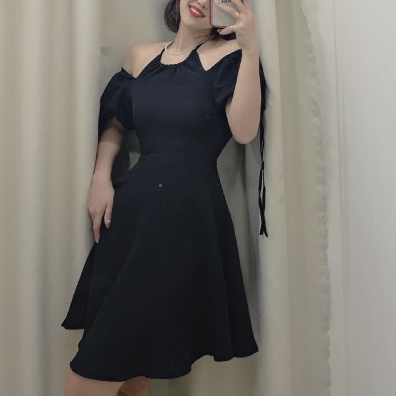 Đầm midi cổ yếm