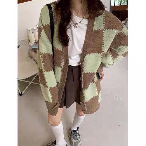 Áo khoác cardigan Forgirl họa tiết ô vuông lớn phối răng cưa