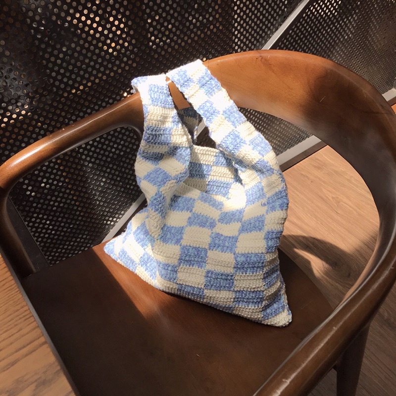 Túi kẻ caro hoạ tiết hình chữ nhật nằm ngang size to/checkered tote bag