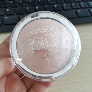 Phấn bắt sáng Catrice High Glow Mineral Highlighting