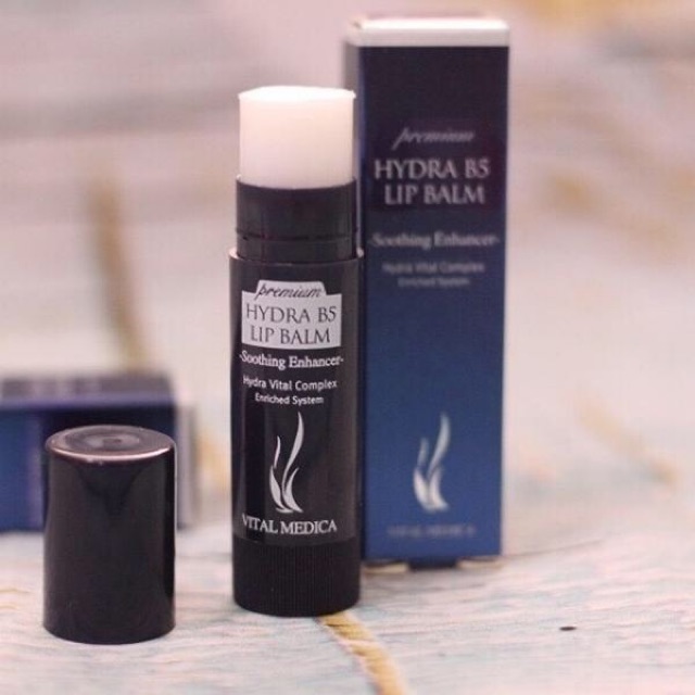 SON DƯỠNG MÔI KHÔNG MÀU HYDRA B5 LIP BALM AHC