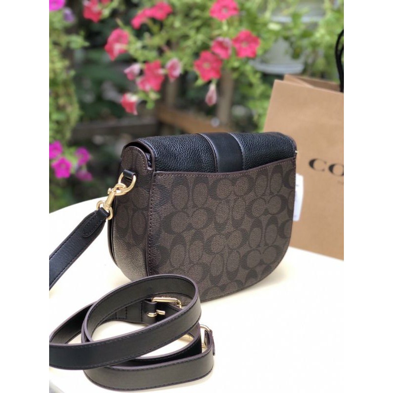 Túi Coach Georgie Saddle