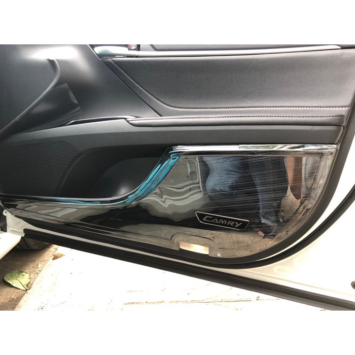Bộ ốp Titan Tapli, Táp li cửa Toyota Camry 2019-2022 - vân titan( Hàng cao cấp )