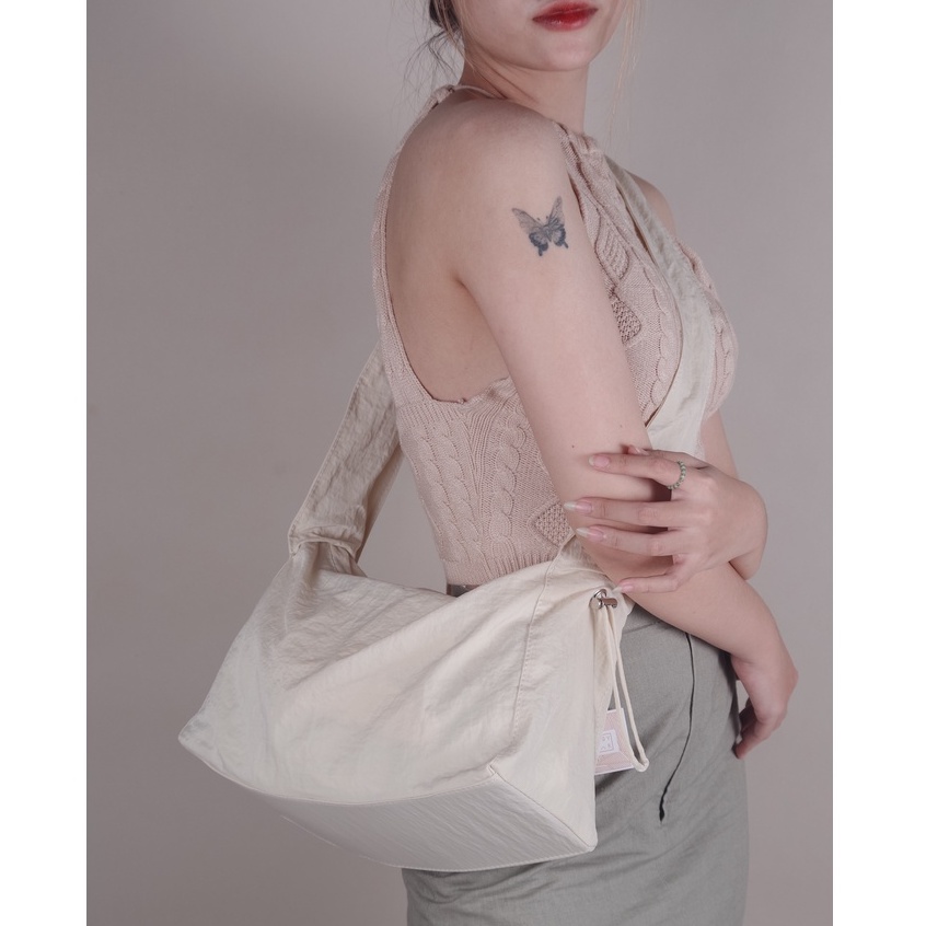 Túi vải nữ - The Cloud Duffel Bag 02