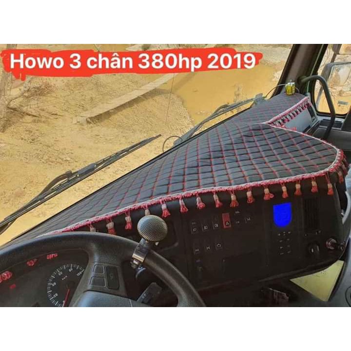Thảm táp lô xe HOWO 3, 4 CHÂN 380, 371, A7 chất liệu DA 5D