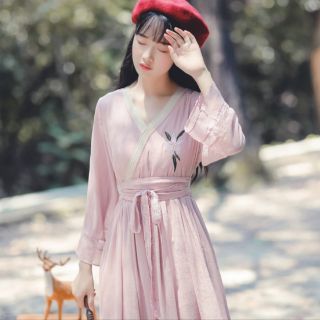 Váy hán phục cách tân. Váy loli