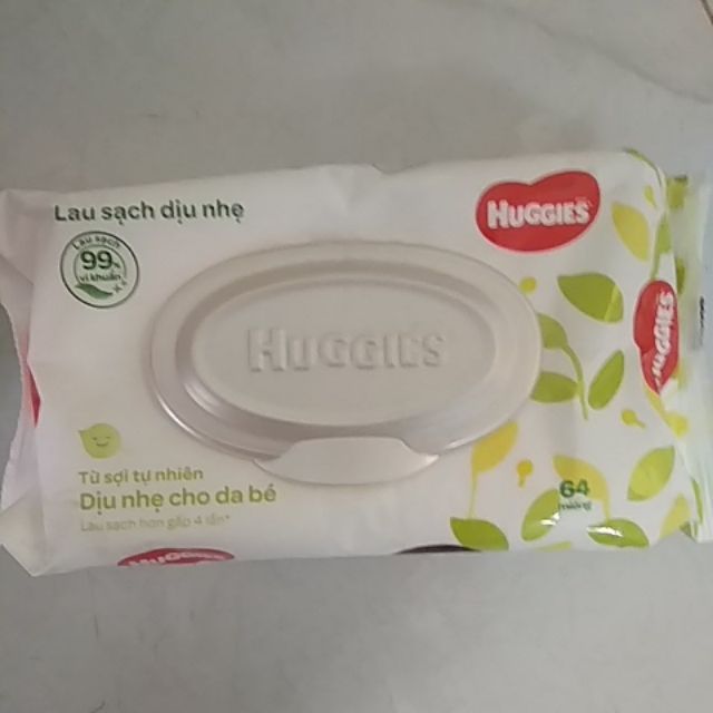 Khăn ướt huggies 64 tờ