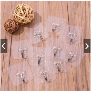 Móc dán thần thánh