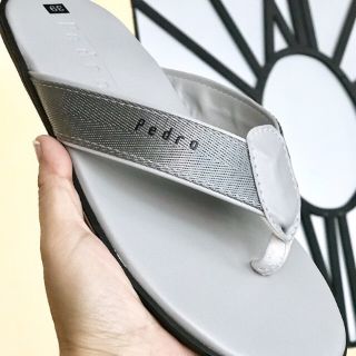 Dép kẹp quai dù Pedro.