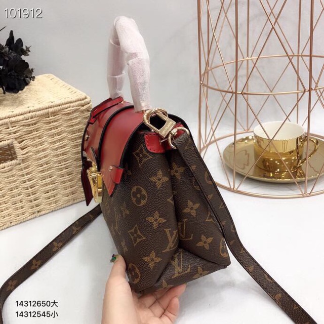 Túi xách LOUISVUITTON Super Sale