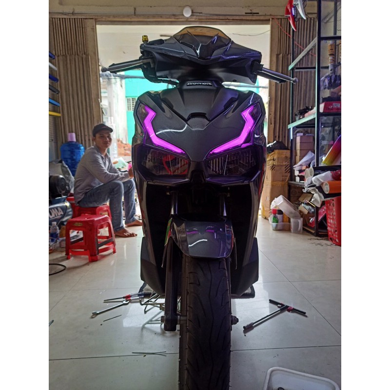 Demi i8 cho AB2020  đổi  màu qua app điện thoại