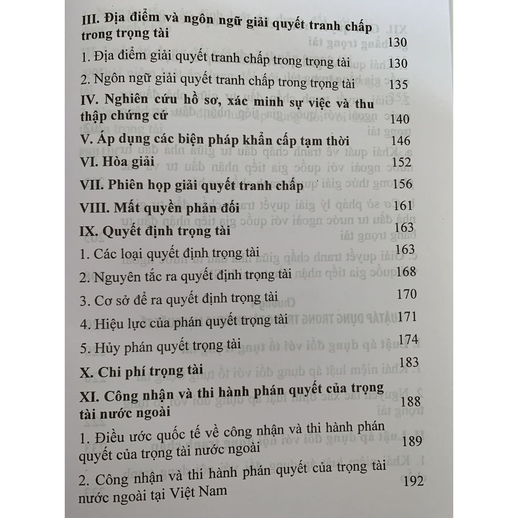 Sách-Pháp Luật Về Trọng Tài Thương Mại