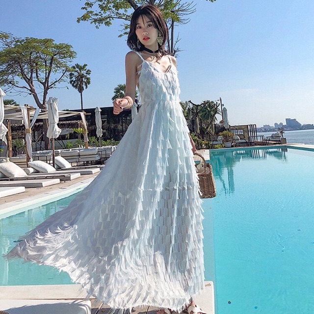 Đầm maxi lông vũ trắng