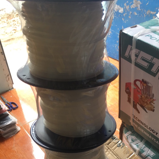 Cước cắt cỏ vuông