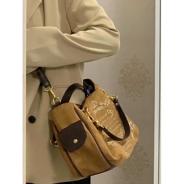 Túi đeo chéo loại to tote in chữ sành điệu màu hồng, nâu xinh xắn