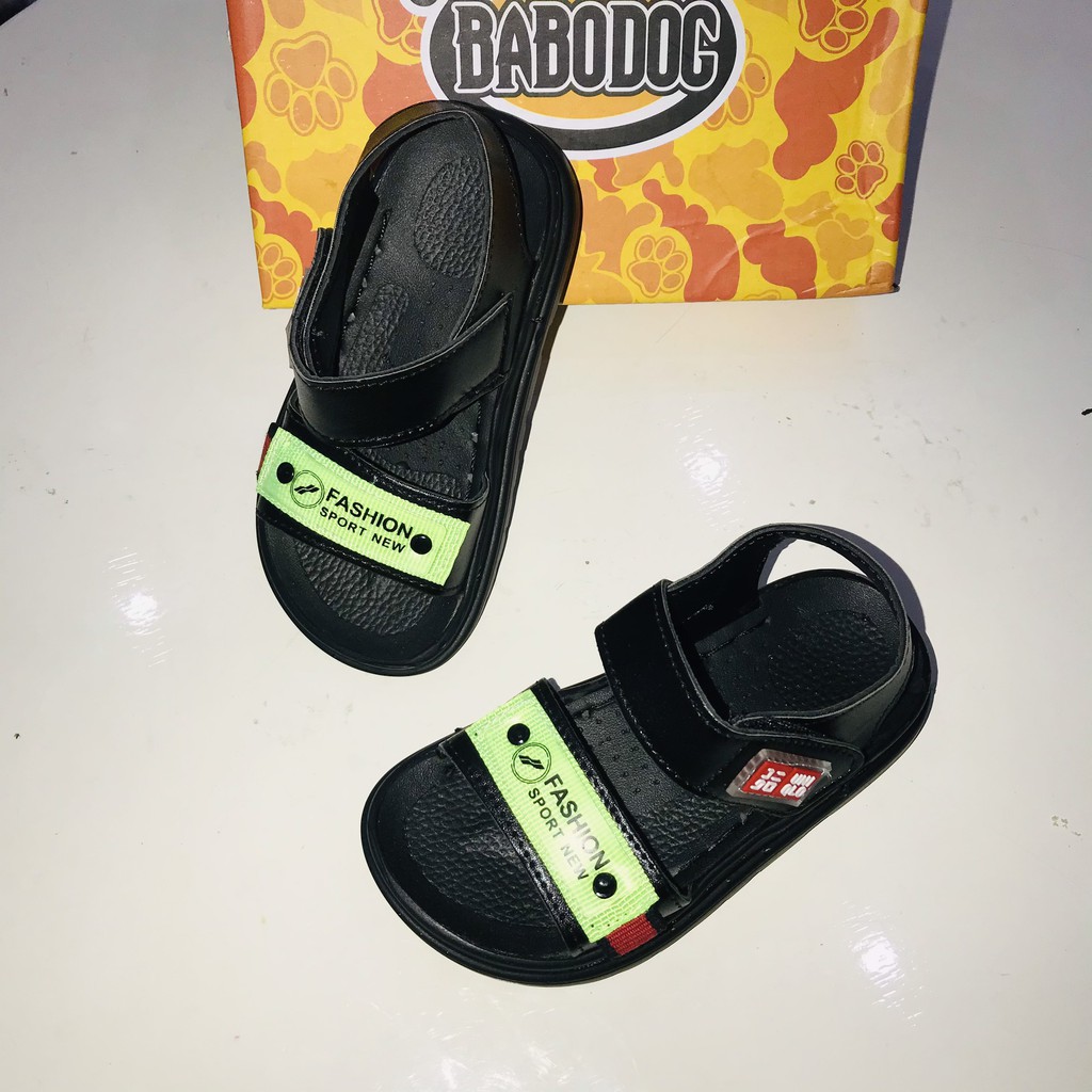 Giày sandal quai ngang trẻ em cao cấp siêu nhẹ siêu êm thời trang hè 2021