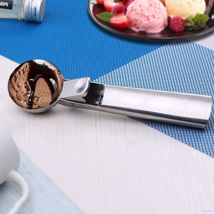 Muỗng múc kem inox, viên tròn lò xo sáng bóng tiện dụng