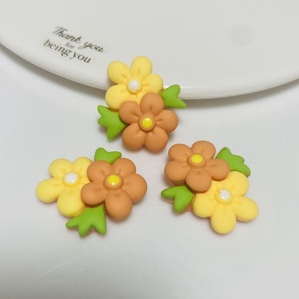 Phụ Kiện Trang Trí Ốp Điện Thoại Hình Hoa Lá Hoạt Hình Dễ Thương Bằng Resin DIY