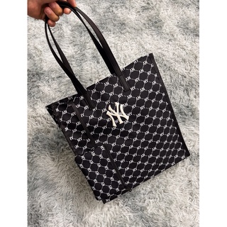 B4022 MLB NY MONOGRAM TOTE BAG BLACK