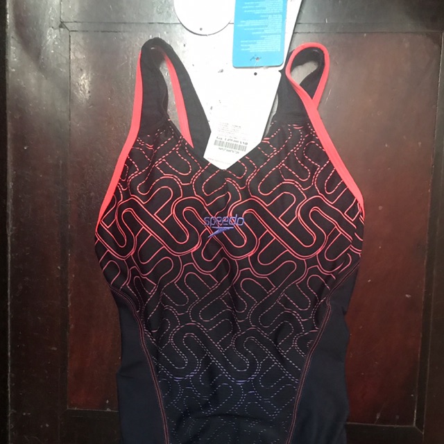 Áo bơi Speedo