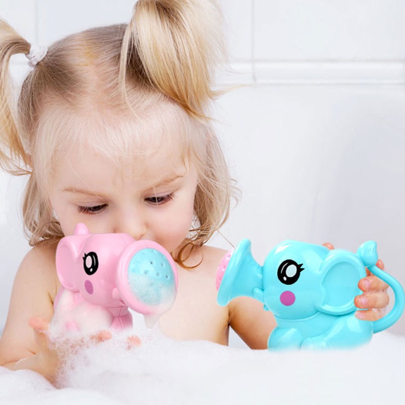 Bình tưới nước hình con voi dễ thương cho bé chơi khi tắm